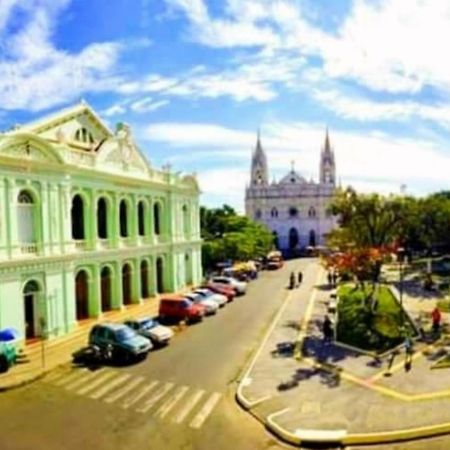 Casa Central de Santa Ana Exterior foto